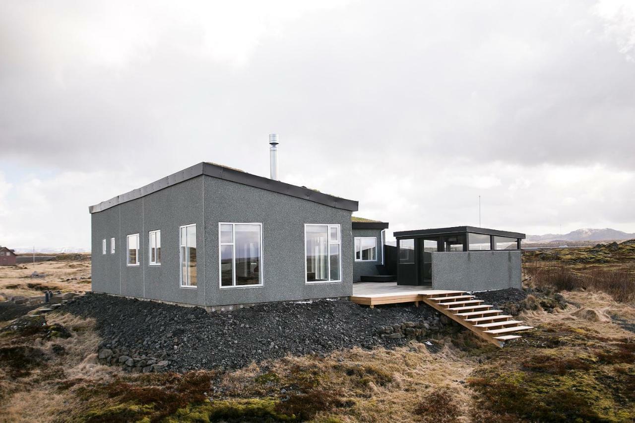 Hvassahraun Cabin By The Sea ヴォガル エクステリア 写真